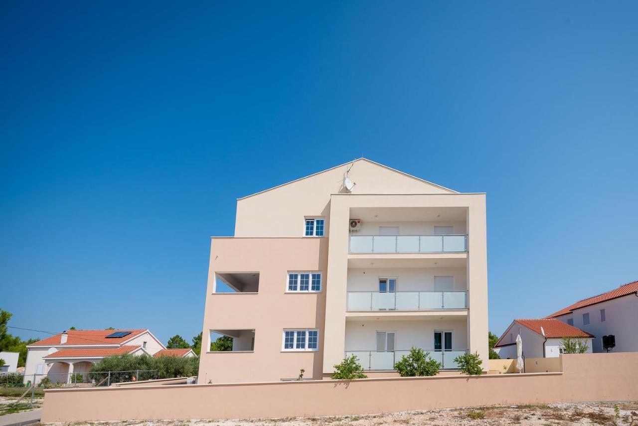 Apartments Sandrina Врси Екстер'єр фото