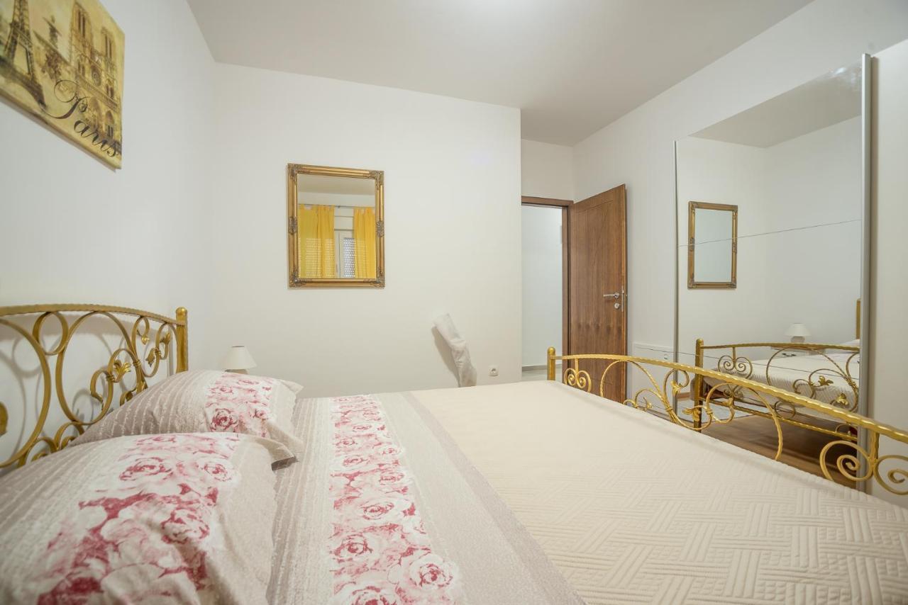 Apartments Sandrina Врси Екстер'єр фото
