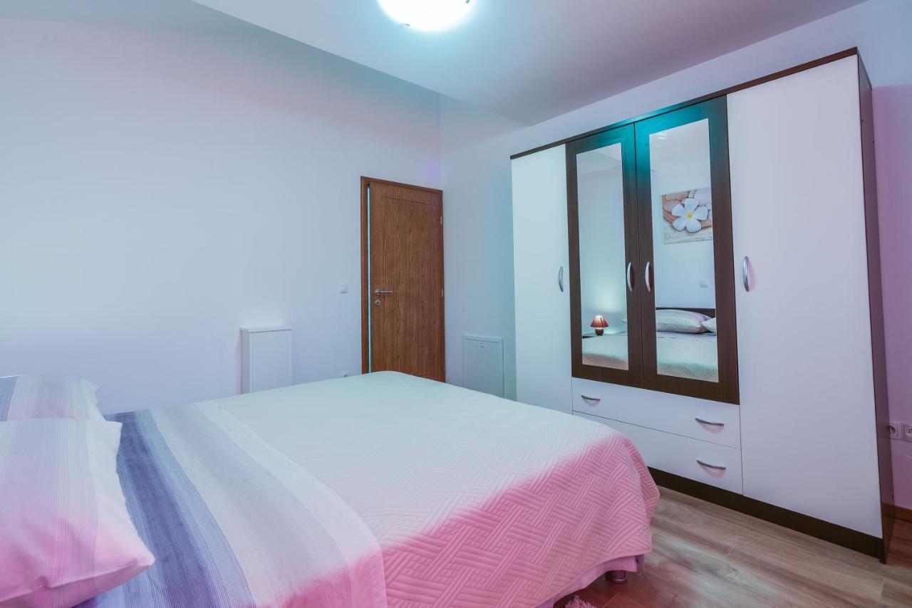 Apartments Sandrina Врси Екстер'єр фото
