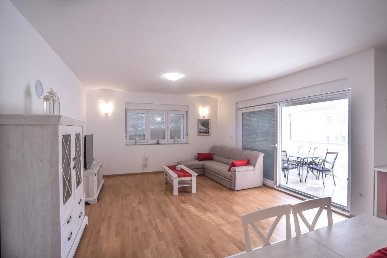 Apartments Sandrina Врси Екстер'єр фото