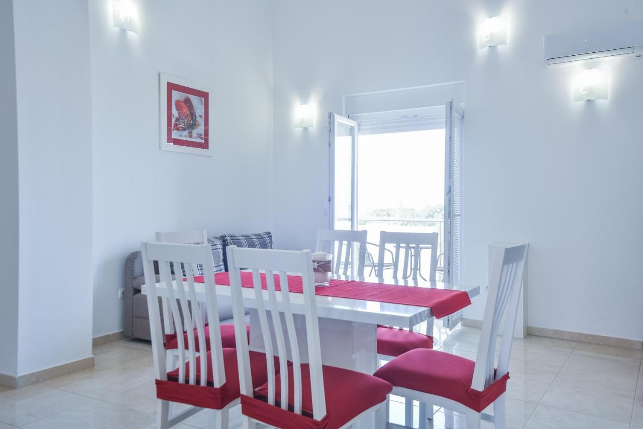 Apartments Sandrina Врси Екстер'єр фото