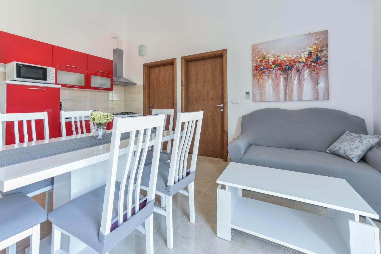 Apartments Sandrina Врси Екстер'єр фото