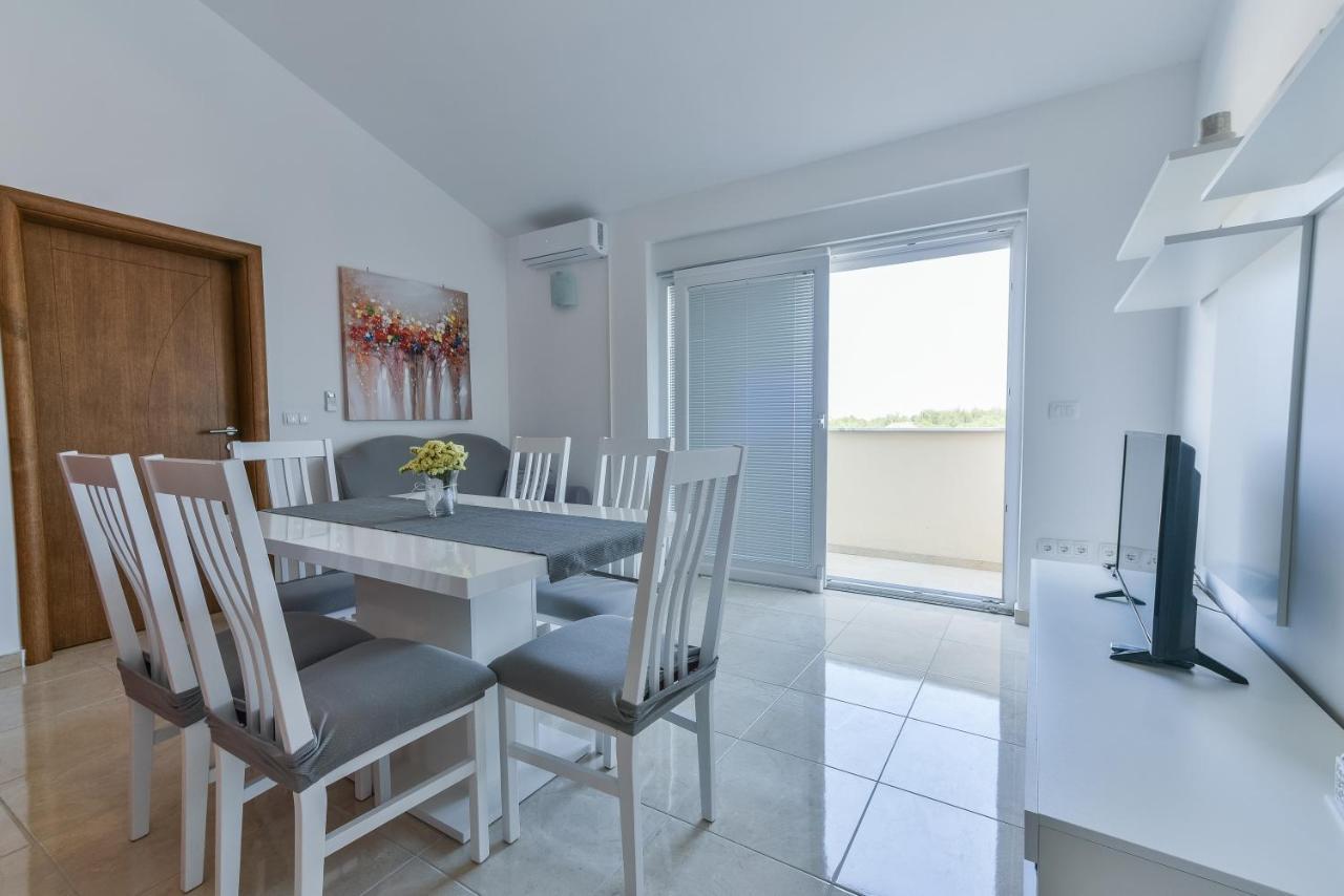 Apartments Sandrina Врси Екстер'єр фото