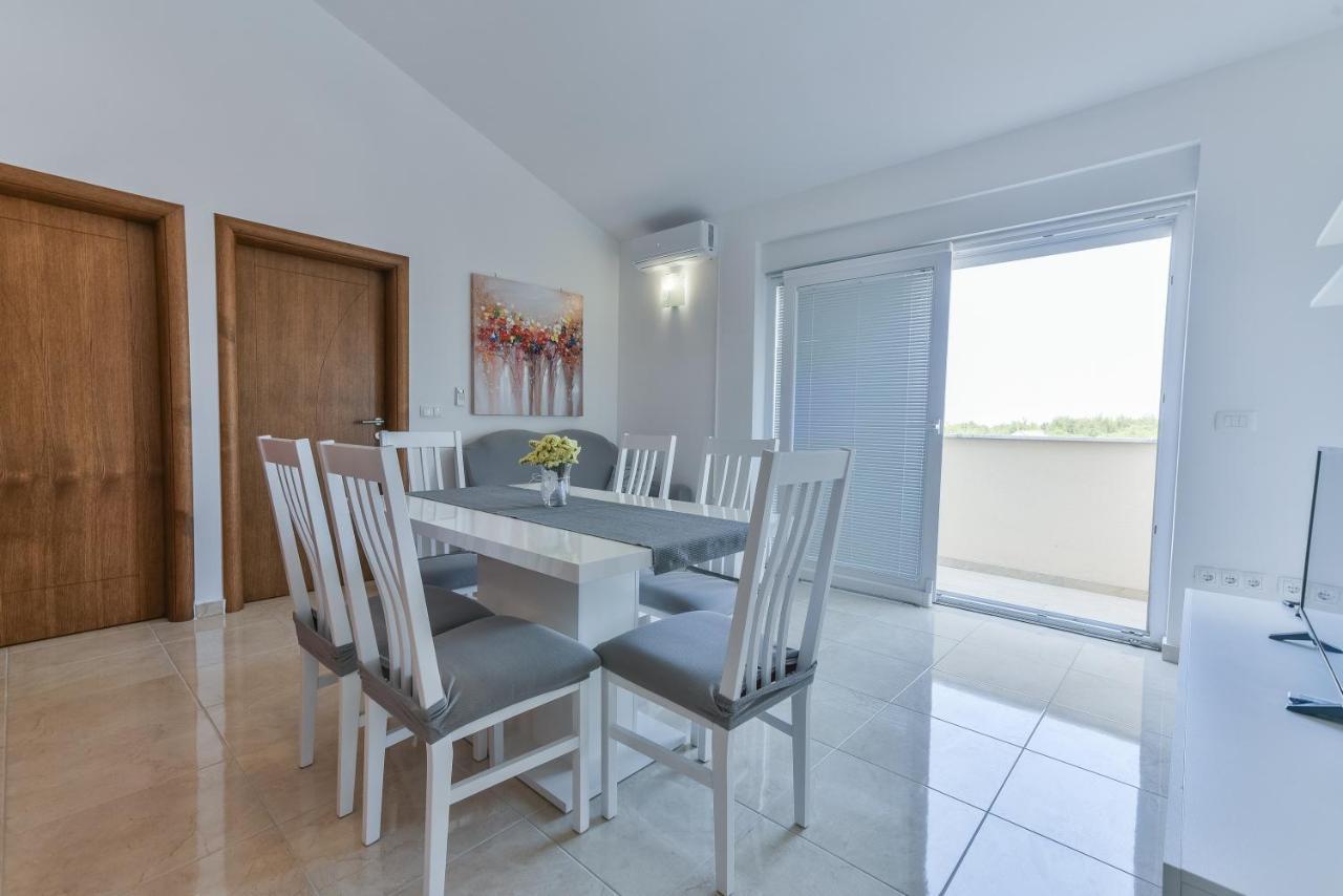 Apartments Sandrina Врси Екстер'єр фото